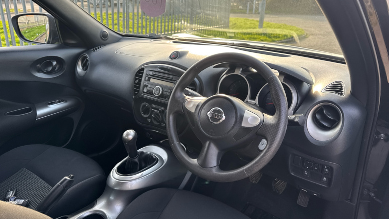 Nissan Juke 1.6 [94] Visia 5dr Petrol Hatchback